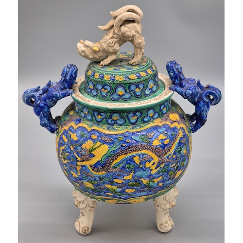 168 - A Large and Impressive Antique Chinese bulbous urn pot with lid. Lid having a foo dog figure with a ... 