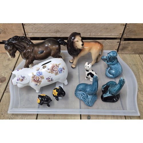 460A - Tray of collectable animal figures; Griselda Hill Wemyss ware cat and rabbits, Poole otter and seals... 