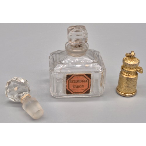 31 - A Collection of antique and vintage perfume/ scent bottles; Mujuet De Coty perfume bottle, Rene Lali... 