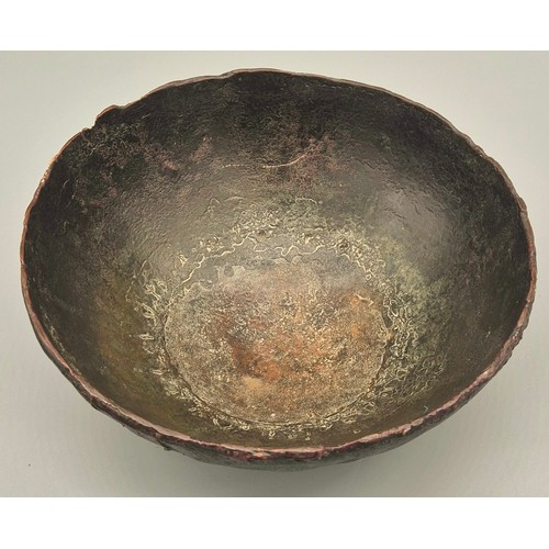 164 - Antique and heavy Bronze bowl sculpture. Green and red patina. [8cm high, 20cm diameter]