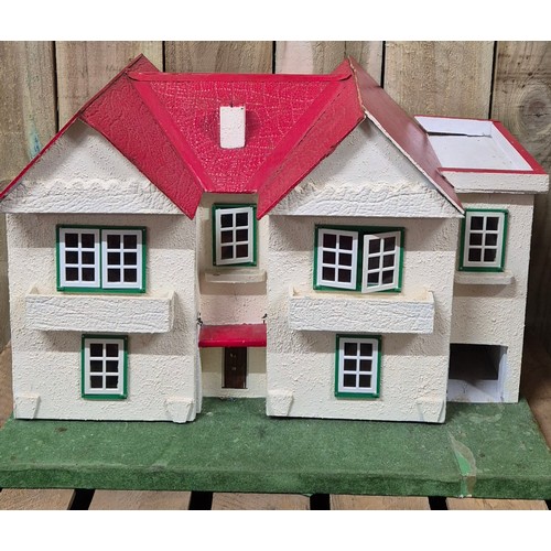 402 - A Vintage Hobby craft dolls cottage