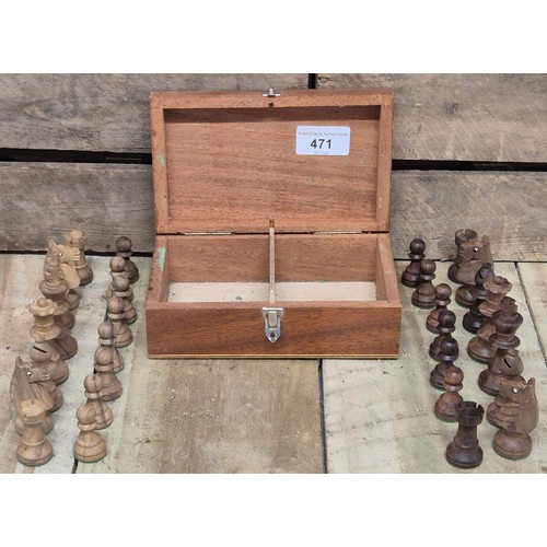 471 - Boxed hand worked wooden chess set [Missing two dark wood pawns]