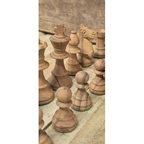 471 - Boxed hand worked wooden chess set [Missing two dark wood pawns]