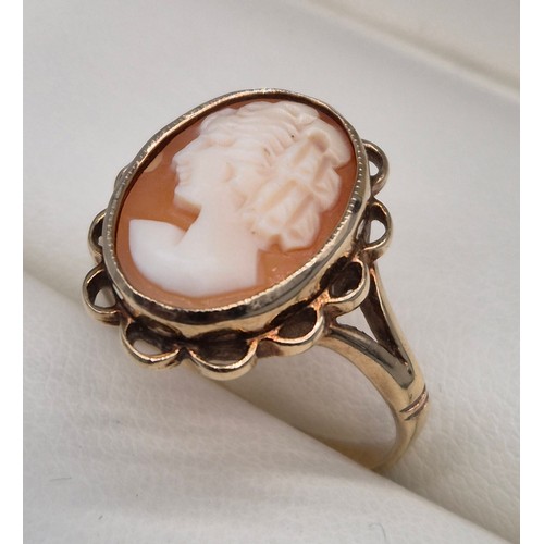 49 - 9ct yellow gold and hand carved cameo ring. [Ring size M] [3.13Grams]