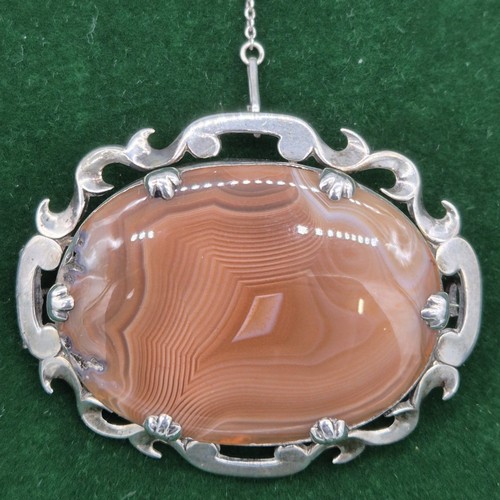 54 - Victorian Silver and Agate brooch. [4x5cm]