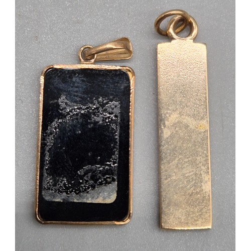 65 - 9ct gold ingot and 9ct gold and black onyx pendant. [Ingot- 2.19grams]