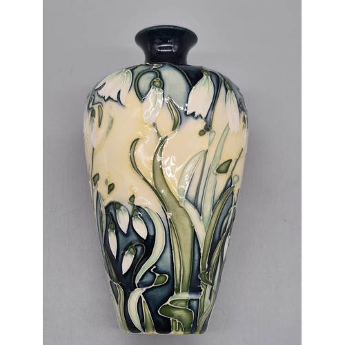 85 - Moorcroft Nivalis pattern vase. [15.5cm high]