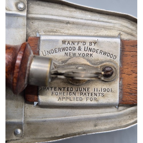 299 - Antique Underwood & Underwood Stereoscope with a collection of slides- 