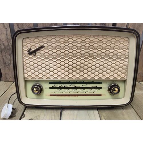 431 - Ferguson 1940s/50s Radio