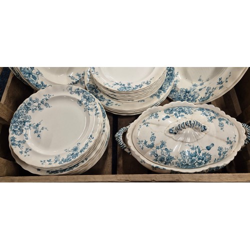 524 - A Crate of Victorian Losol ware 