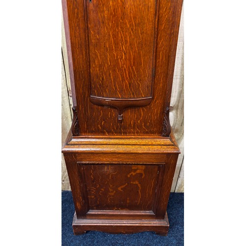 231 - Early 19th century grandfather clock. Produced by Thomas Ivory of Dundee. Fitted within an oak barre... 