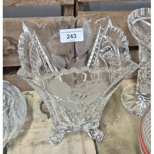 243 - Various antique and vintage glass ware; 19th century facet cut crystal decanter, Vintage Cocktail dr... 