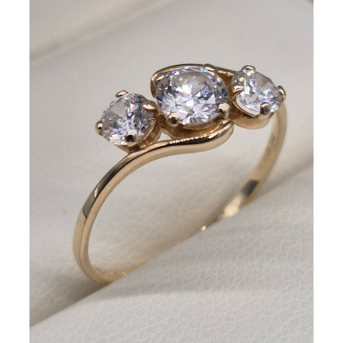 26 - 14ct yellow gold and CZ Stone ring. Three round cut CZ Stones. 1.76grams. Ring size Q.