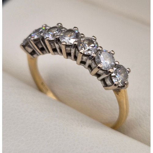 34 - 18ct yellow gold and diamond stone ring. over 1ct diamonds. Set with seven round cut diamonds. 3.37g... 