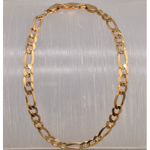 55 - 9ct yellow gold curb bracelet. 4.15grams. 18cm length.