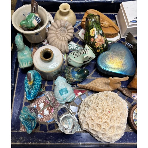 544 - Tray of collectables; Goebel bird, Coral and various pottery animals.
