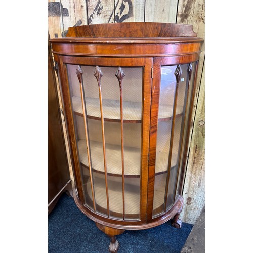 542 - 1920'S Bow front China cabinet. 127cm in height.