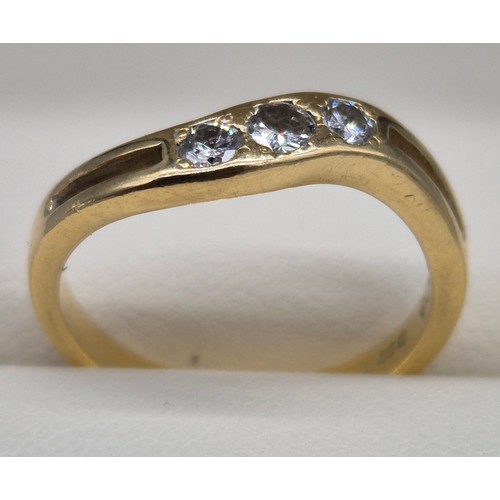 63 - 18ct yellow gold, three diamond stone ring. 
0.30cts. Ring size L. 
3.19GRAMS.