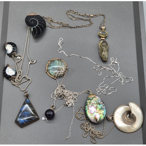 70 - A Collection of silver jewellery; 925 silver and shell pendant with silver chain. 925 silver and Lab... 
