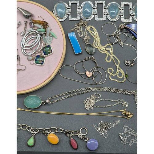 80 - A Collection of silver jewellery; Silver and gem stone pendant, earrings and bracelets. Silver egg s... 