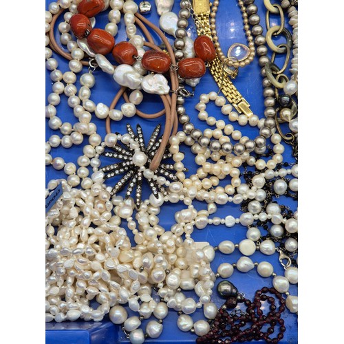 87 - Collection of jewellery; Various pearl necklaces. Accurist ladies watch and Dyrberg Kern necklace.