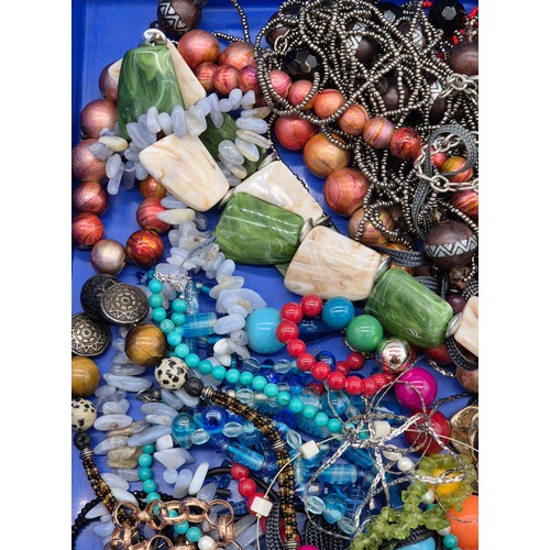 84 - A Collection of Jewellery; Various costume necklaces. Silver rose design pendant and chain. Agate st... 