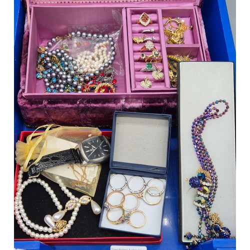 68 - Two trays of Costume jewellery; 9ct Gold Rabbit Charm. Various ladies watches. Rings, necklaces and ... 