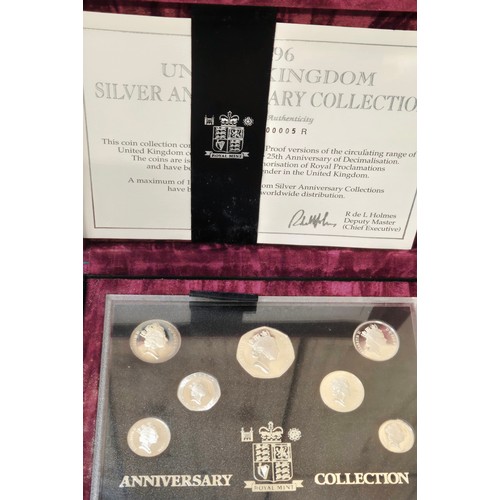 67 - A Collection of Mint coins; The Royal Mint 