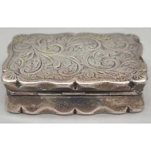97 - Birmingham Silver ornate Snuff Box. Produced by Joseph Gloster. 1.5x5.5x4cm. 58.72grams.