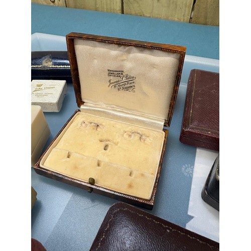 110 - A Collection of antique and vintage jewellery boxes; Includes leather boxes. Ring & Brooch boxes.