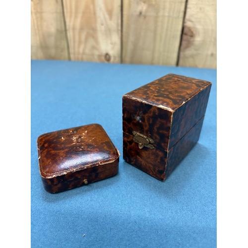 109 - A Collection of antique and vintage jewellery boxes; Includes leather boxes. Ring & Brooch boxes. Om... 