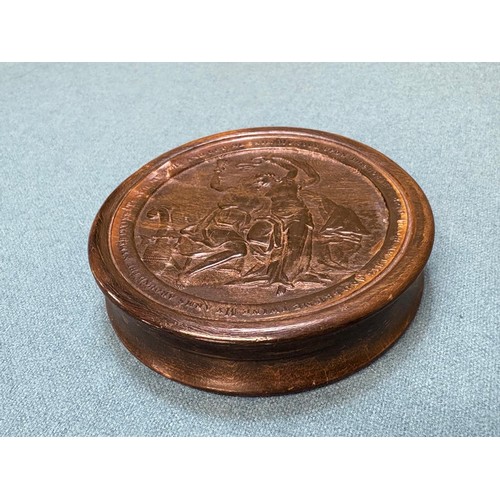 104 - Early 19th century Pressed Horn Box. Inscribed inside: Batchelorston, Kintore. c.1830. Possibly made... 