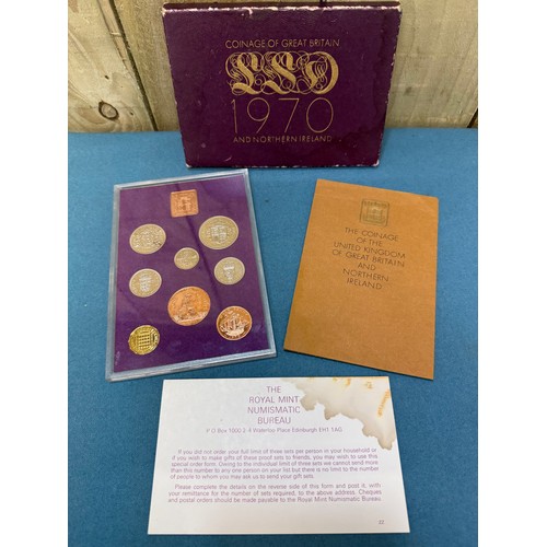 104A - A Selection of collectable coins; Coinage of Great Britain 1970. Limited edition 595/1916 War Poppy ... 