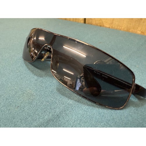 105A - A Vintage pair of Ray Ban Sunglasses. Comes with protective case.