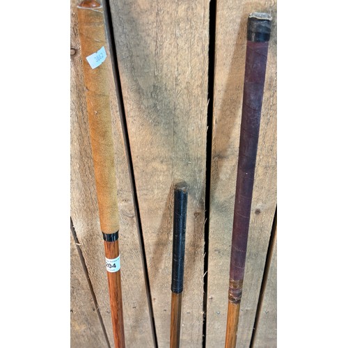 204 - Three Hickory Shaft gold clubs; Old Manor Lundin Links club, J. Duncan of Stirling club and Rubber S... 