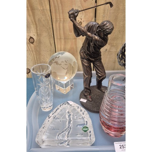 253 - A Tray of collectables; Glass globe on stand. Bronze effect golfing figure. Metal Owl sculpture, Edi... 