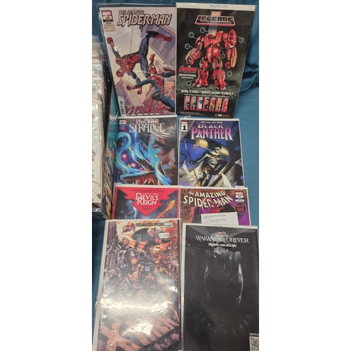 519 - Collection of Marvel comics; Spiderman, Hero's Reborn, Xmen, legends, Variant Editions, #1 comics al... 
