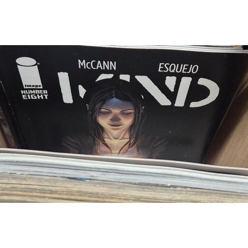 461 - Crate of mixed Comics; Dark Horse, Mars Attacks, Mech Destroyer, Miracleman, #1 comics along with ot... 