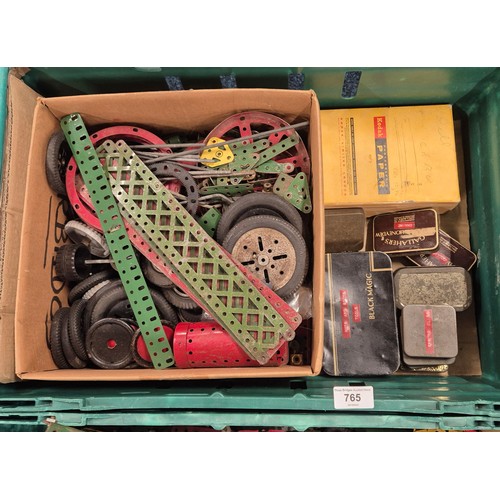 385 - A Large collection of vintage Meccano (Three crates)