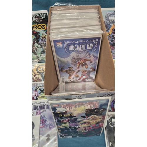 544 - Collection of Marvel Comics; Eve of Judgement, X-men Red, Variant edition Death of Mutants, Variant ... 