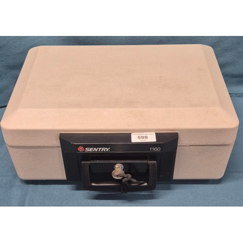598 - Sentry 1160 Portable safe and key.