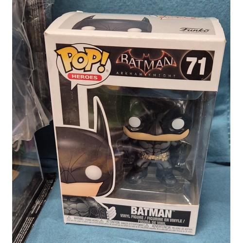 572 - Six Eaglemoss diecast Batman Vehicles and Funko pop batman.