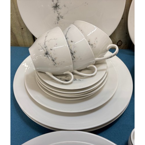 455 - Royal Doulton 48 piece 