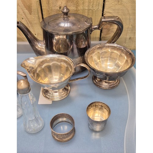 199 - A Collection of silver plated wares and odds; Ronson Leona raised table lighter. Silver napkin ring ... 