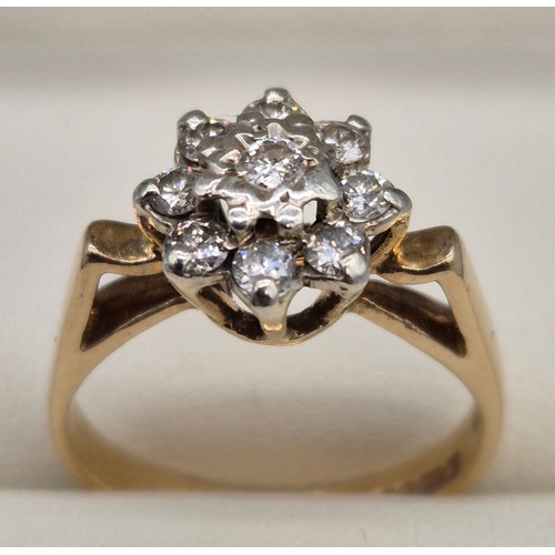 14 - 9ct yellow gold and diamond stone cluster. 2.56Grams. Ring size J.