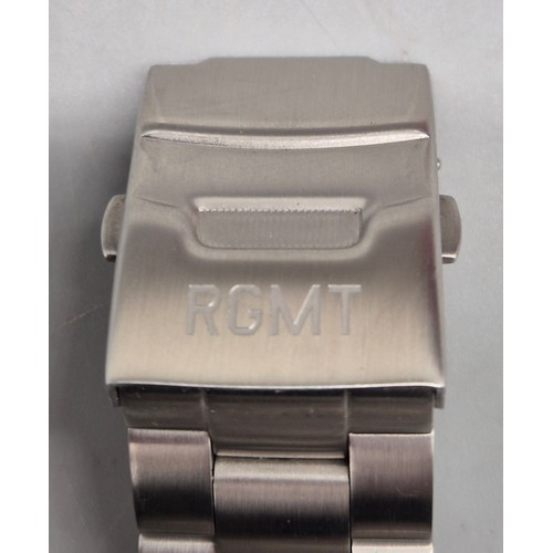 23 - RGMT 2000M Chronograph Quartz Watch. Comes with box and manual.