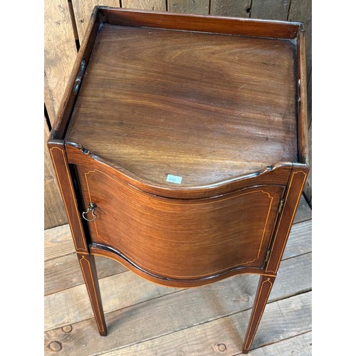 408 - 19th century bow front pot cupboard. Raised on square tapered legs. 77x38x38cm