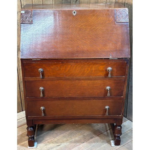 423 - Early 20th century Art Deco design writing bureau.