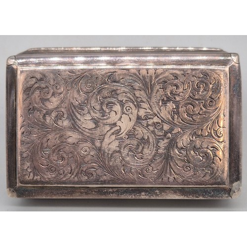 78 - Victorian Birmingham Silver Snuff box. Engraved to lid. Produced by Douglas Pell Silverware. 80.31gr... 