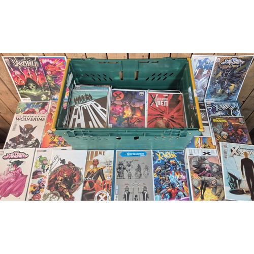 591 - Crate of Marvel Comics; X-Men, Darkhold, Uncanny X-Men, Wolverine, All New X-Men, variant editions a... 